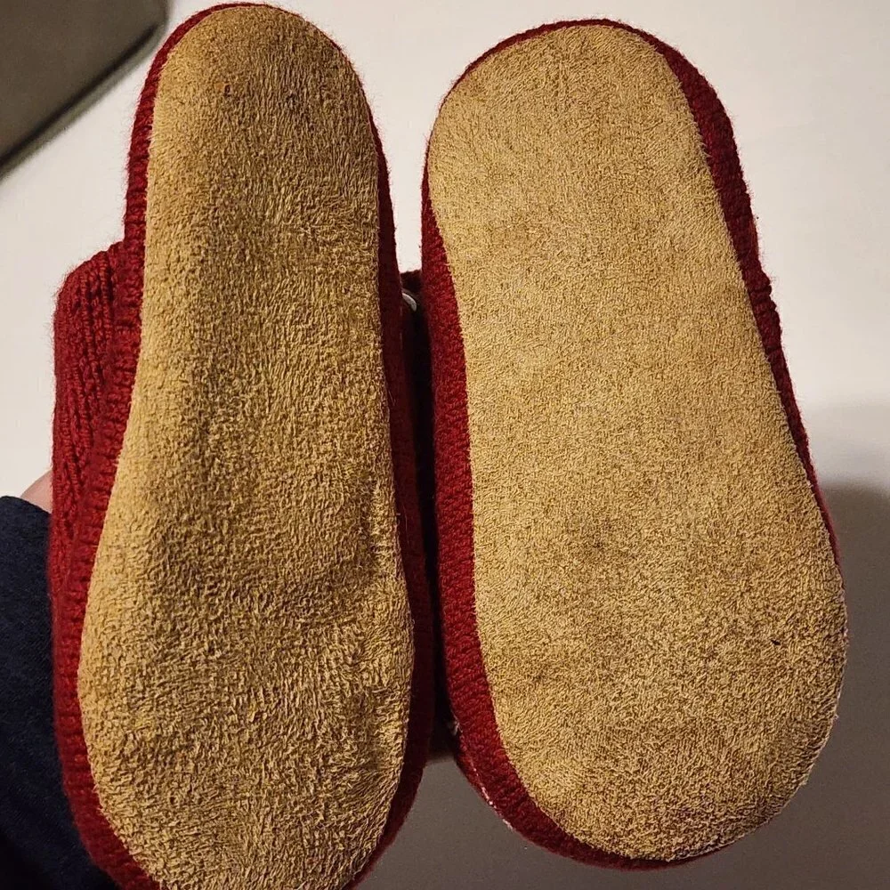 Janie and Jack boy fire truck slippers size 5-6